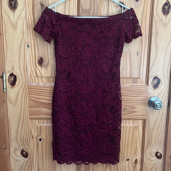 AMBIANCE Off The Shoulder Lace Bodycon Mini Dress - Picture 6 of 8